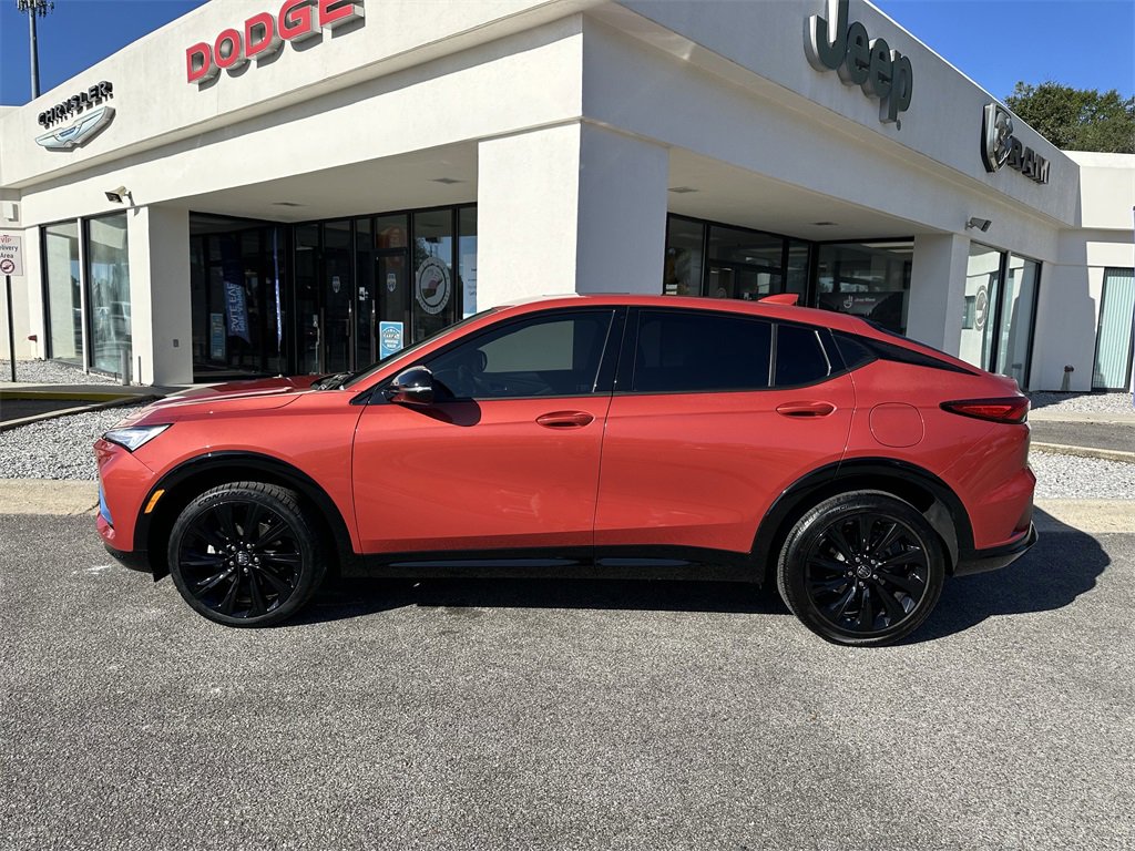 Used 2024 Buick Envista Sport Touring w/ Convenience I Package image 9