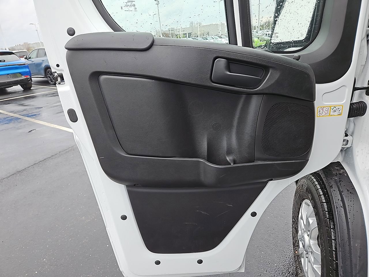 New 2025 RAM ProMaster 2500 w/ Quick Order Package 22G SLT image 12