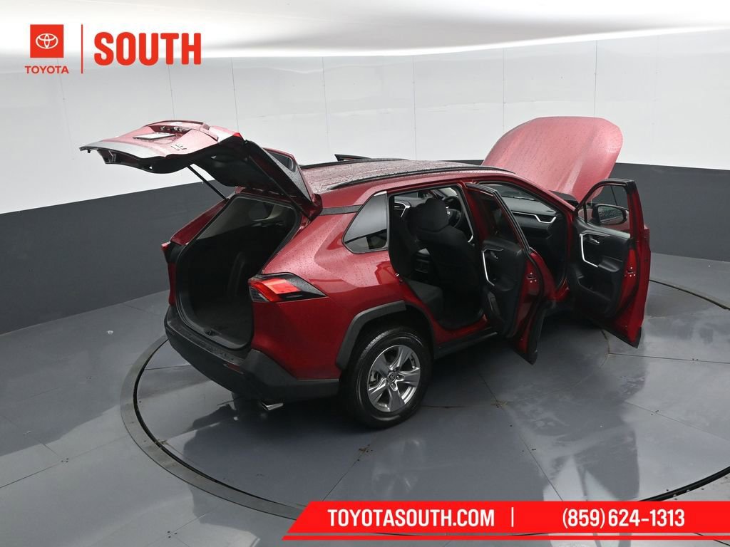 Used 2025 Toyota RAV4 XLE image 50
