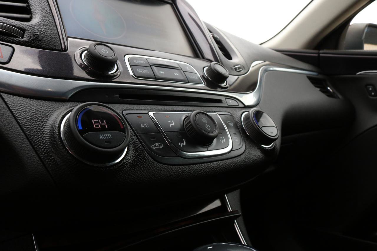 Used 2014 Chevrolet Impala LT w/ Convenience Package image 25