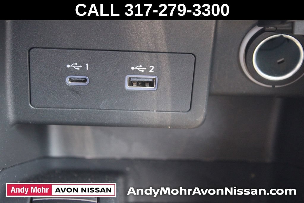 Used 2023 Nissan Kicks SR w/ SR Premium Package FWD image 40