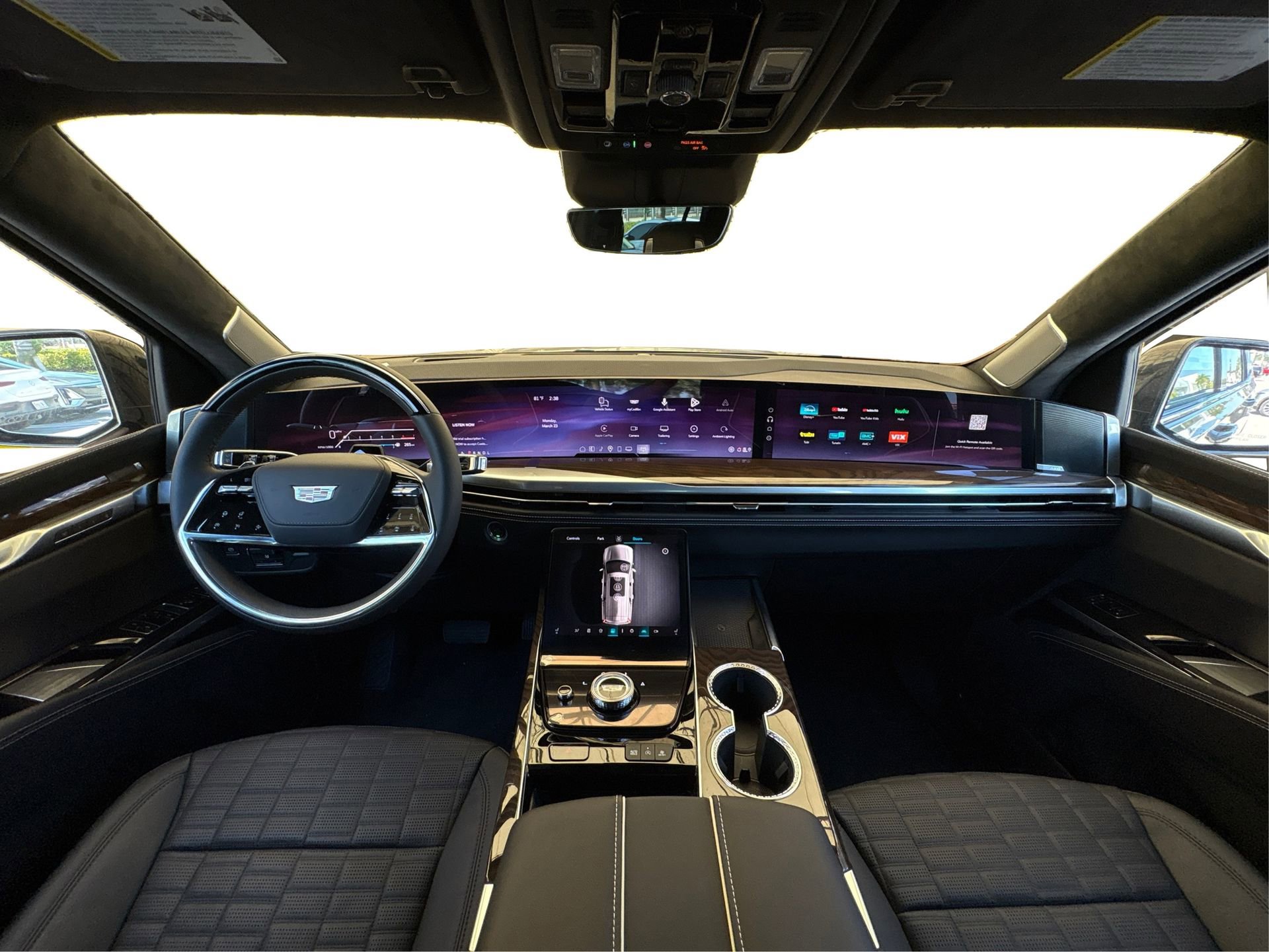 Used 2026 Cadillac Escalade Platinum Sport w/ LPO, ONYX Package image 23