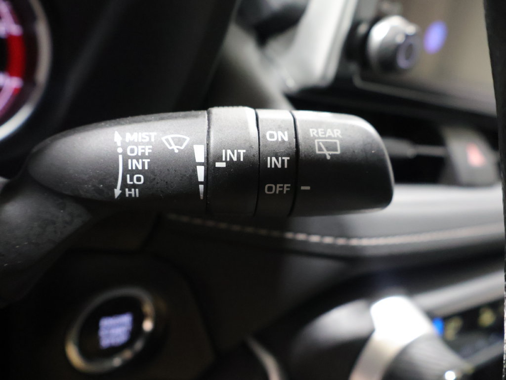 Used 2025 Toyota RAV4 XLE AWD/4WD image 38