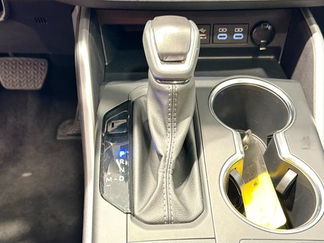 Certified 2025 Toyota Highlander XLE FWD image 17