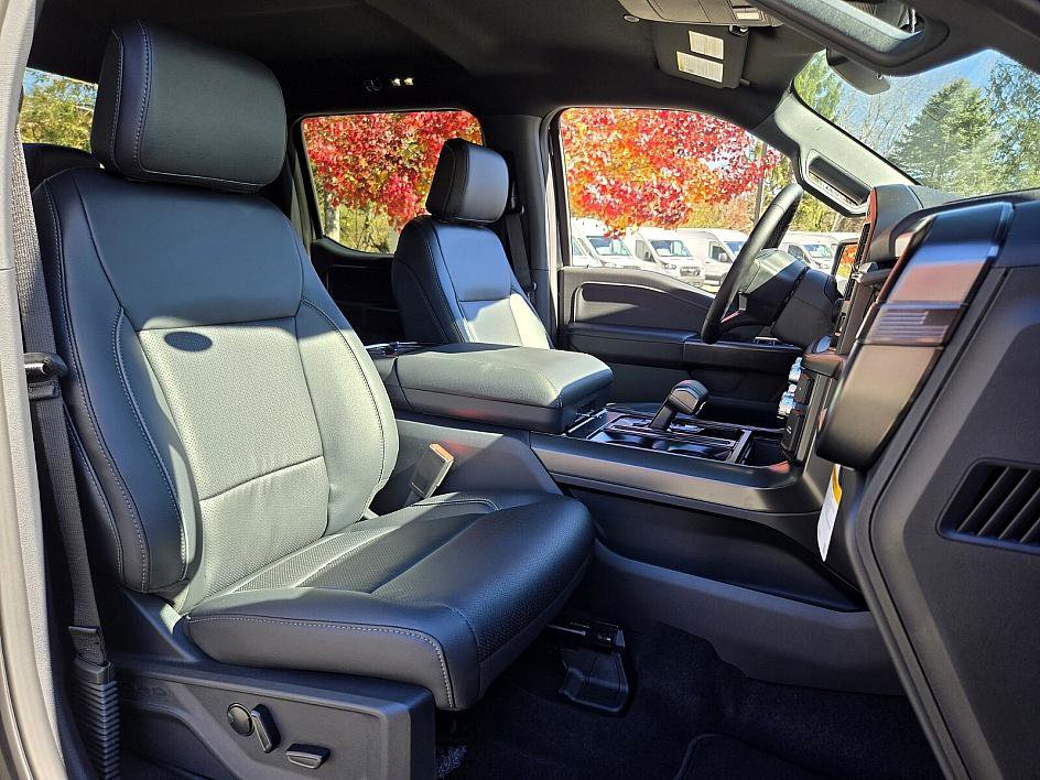 New 2025 Ford F150 Lariat image 17