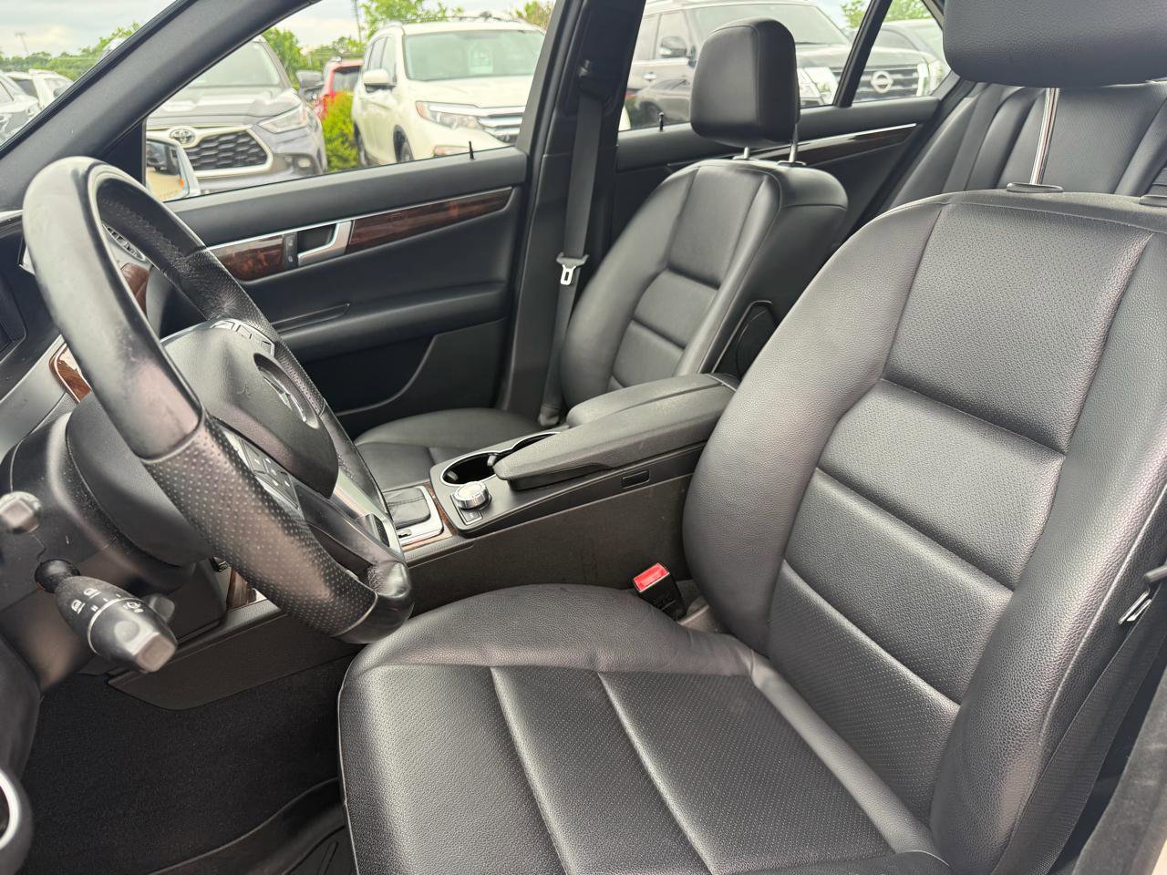 Used 2012 Mercedes-Benz C 250 Sedan image 10