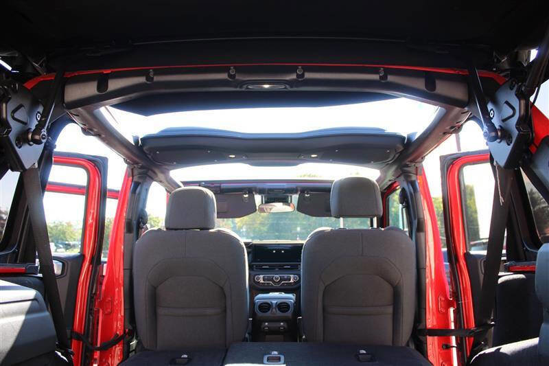 Used 2024 Jeep Wrangler Unlimited Sport image 34