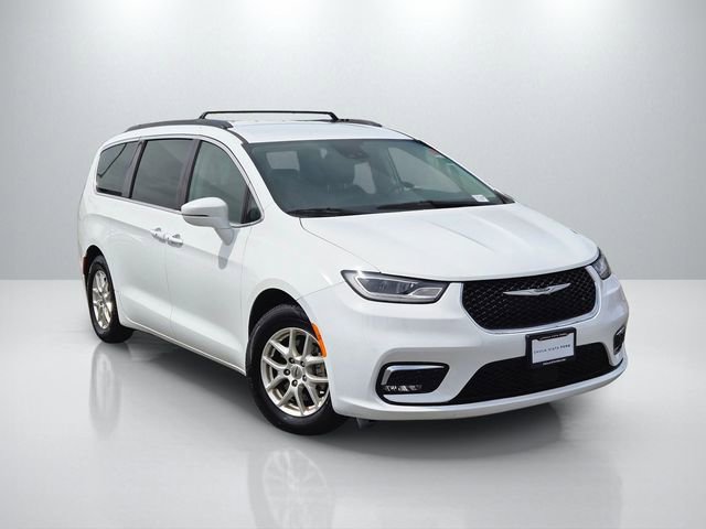 Used 2022 Chrysler Pacifica Touring-L FWD image 1