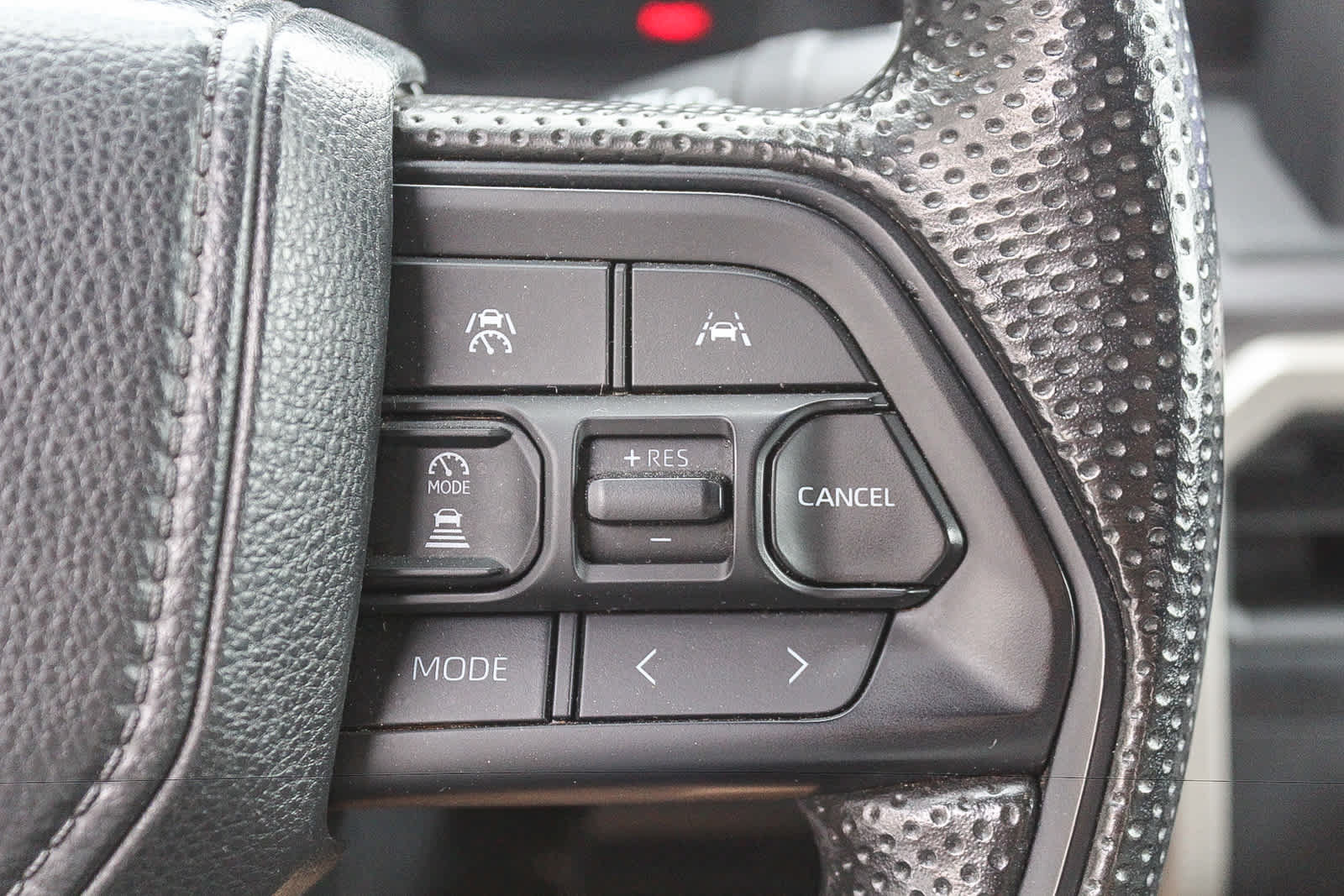 Used 2024 Toyota Tacoma SR5 AWD/4WD image 23