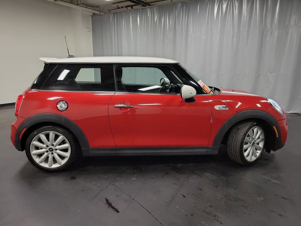 Used 2015 MINI Cooper S image 9