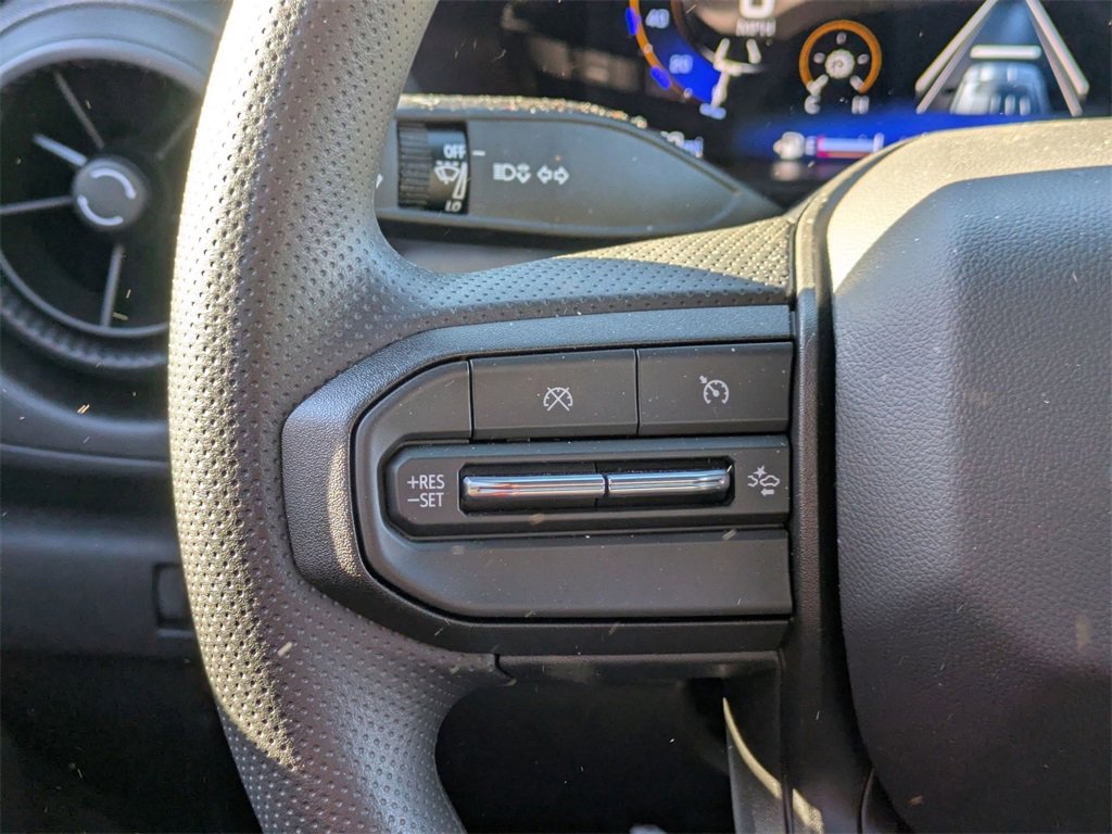 Used 2025 Chevrolet Colorado W/T image 17