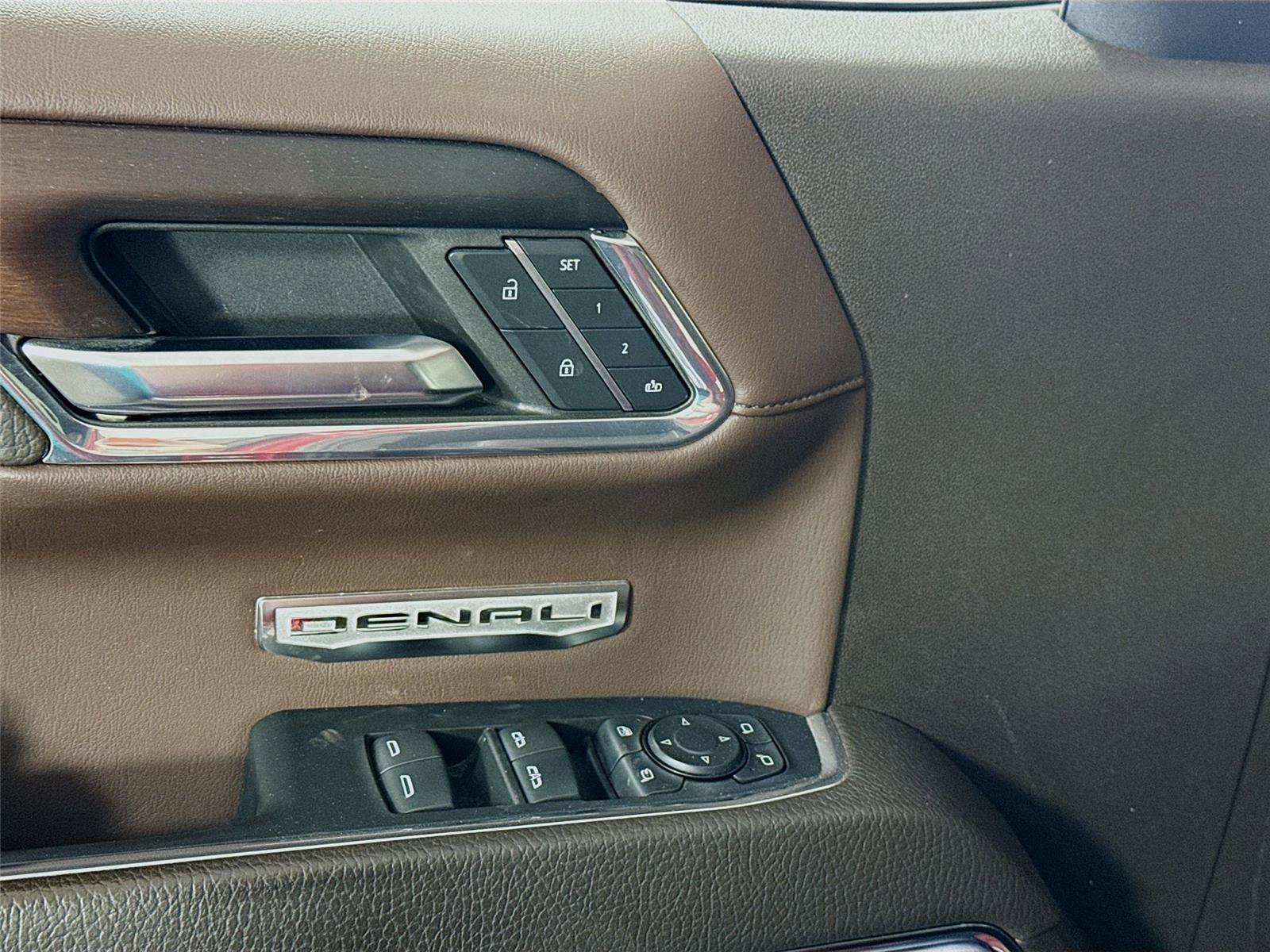 Used 2024 GMC Sierra 1500 Denali w/ Technology Package image 12
