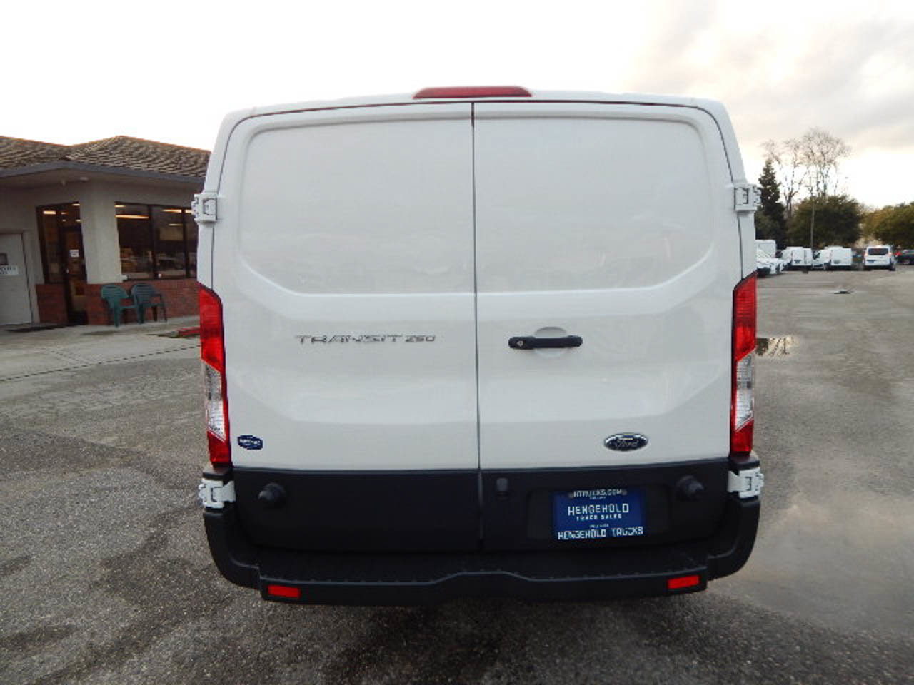 Used 2018 Ford Transit 250 148 Low Roof image 5