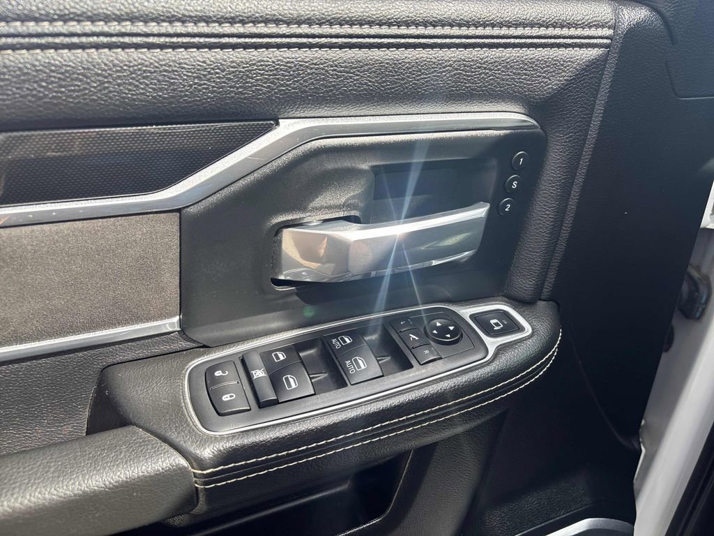 Used 2020 RAM 2500 Laramie AWD/4WD image 10