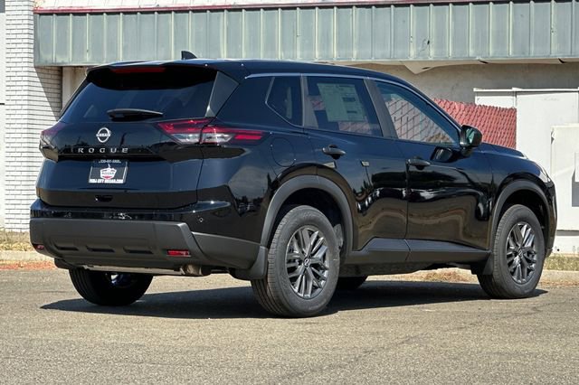 New 2026 Nissan Rogue S image 4