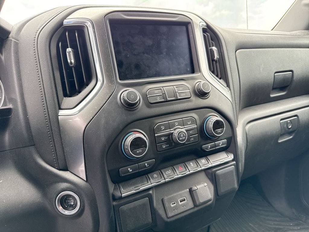 Used 2021 Chevrolet Silverado 1500 LT AWD/4WD image 13