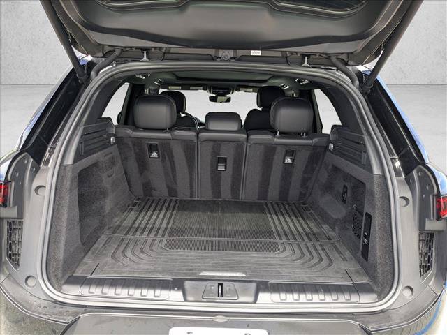Used 2024 Land Rover Range Rover Sport SE AWD/4WD image 6