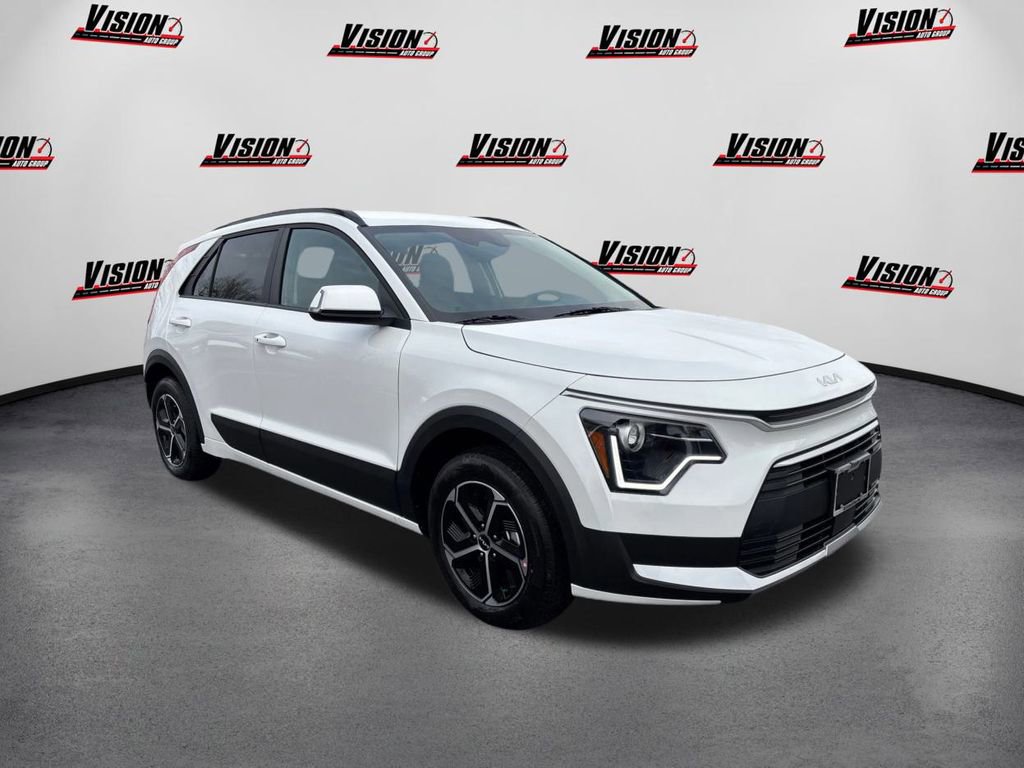 New 2026 Kia Niro EX image 3