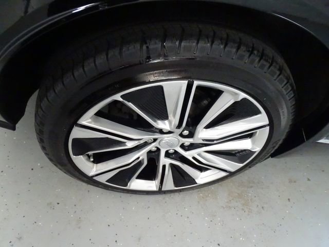 Used 2025 Cadillac Lyriq Luxury w/ LPO, Floor Liner Package image 25