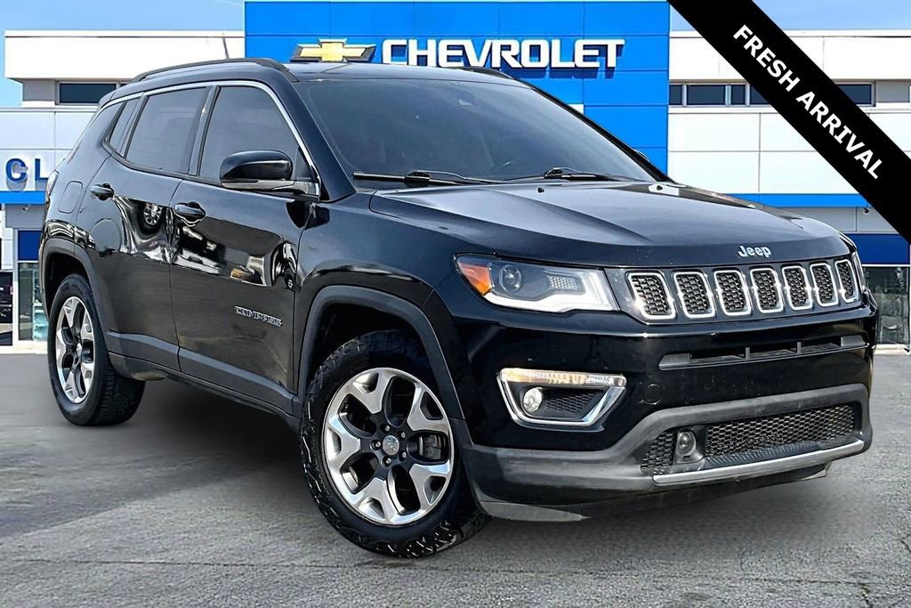 Used 2018 Jeep Compass Limited image 1