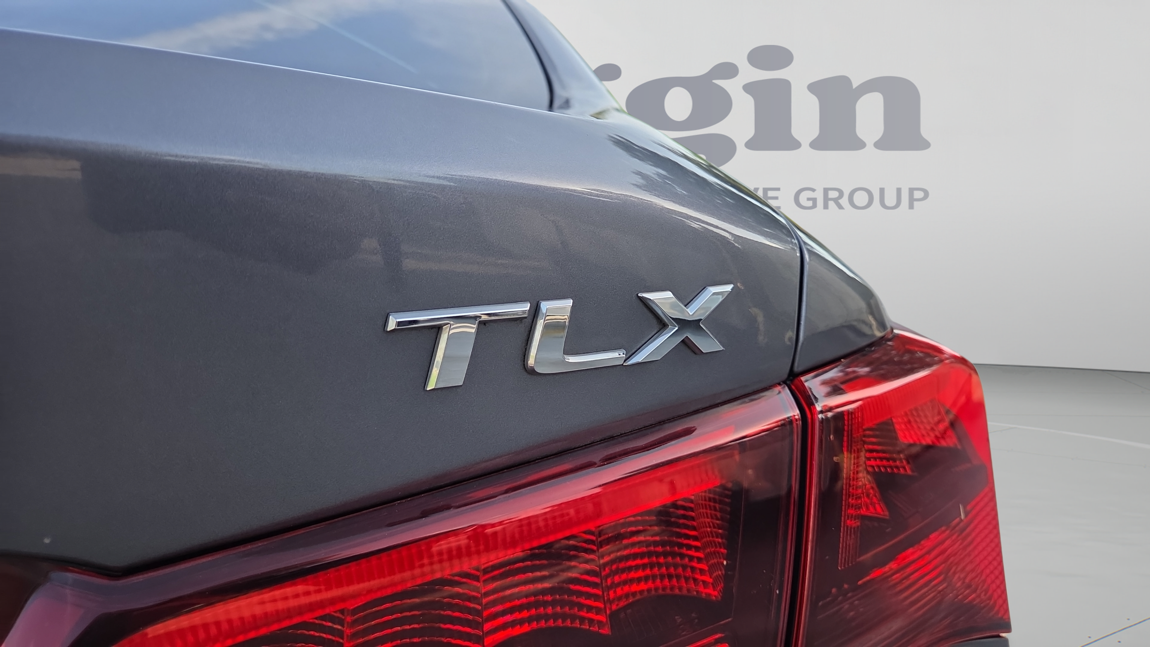 Used 2017 Acura TLX w/ Technology Package FWD image 37