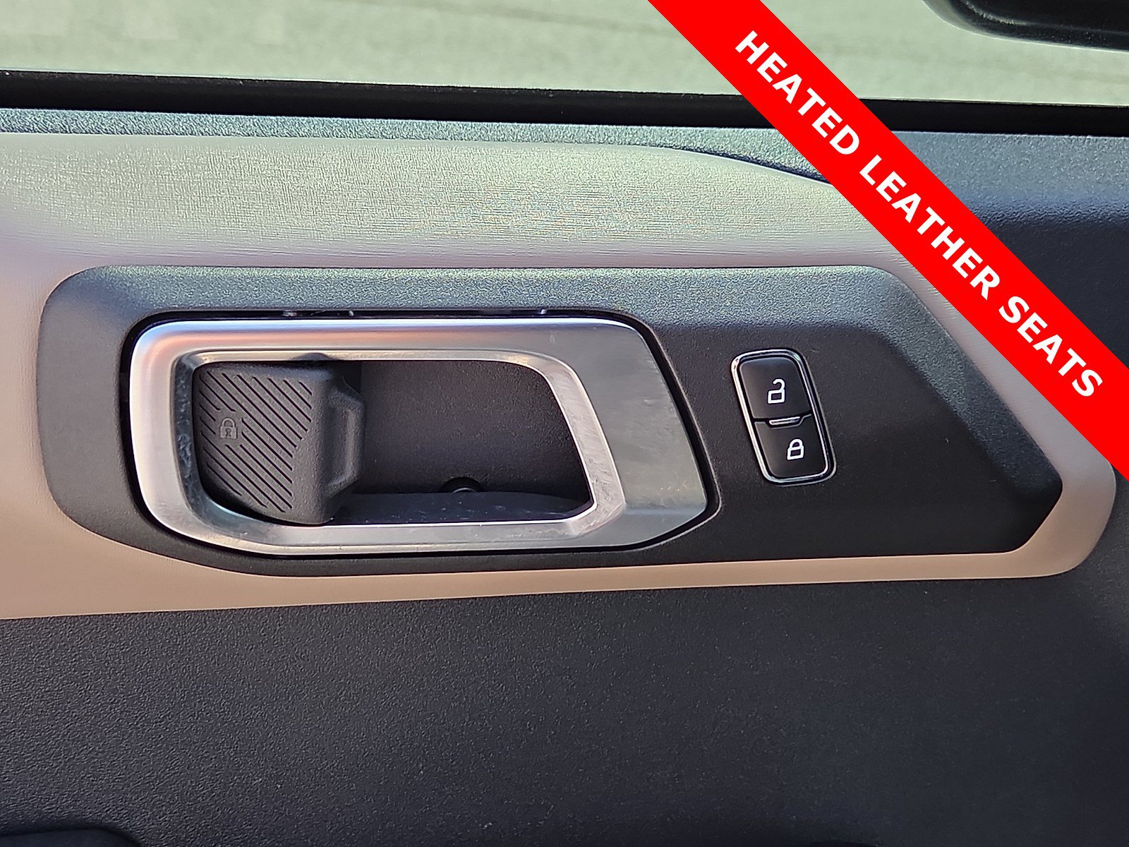 Used 2024 Ford Bronco Wildtrak AWD/4WD image 13