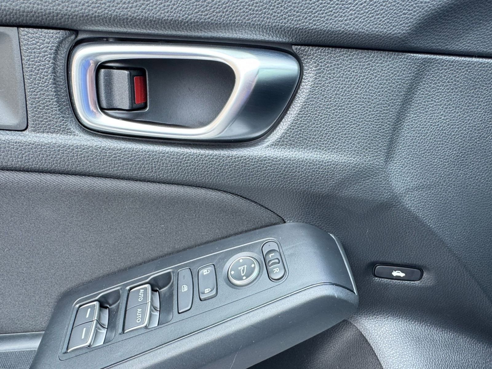 Used 2025 Honda Civic Sport image 20