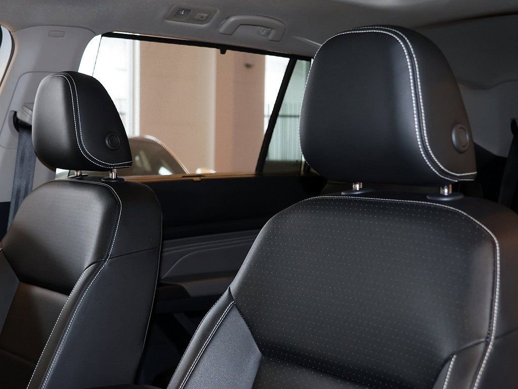 Used 2023 Volkswagen Atlas SEL image 36