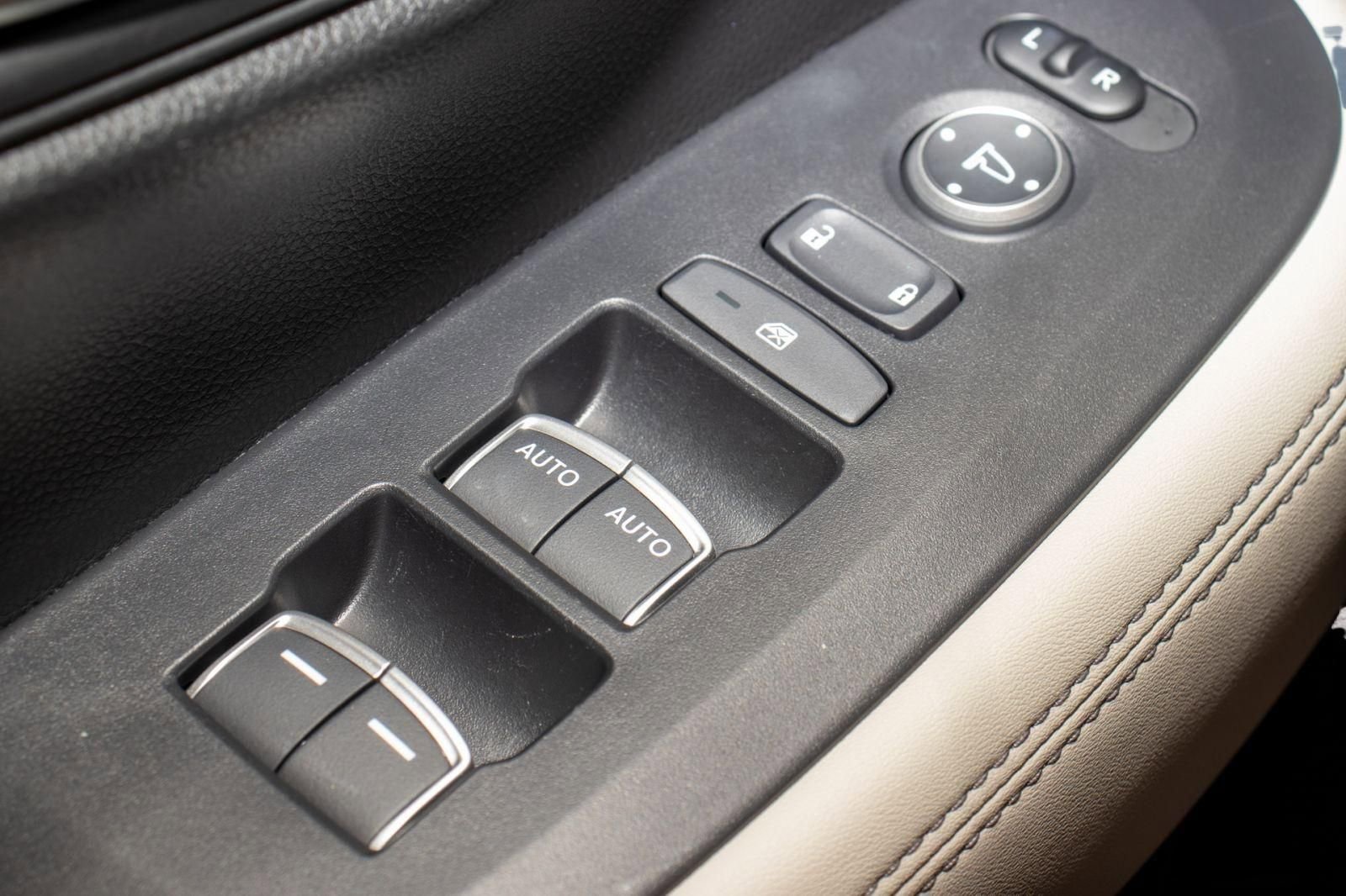 Certified 2024 Honda HR-V EX-L image 26