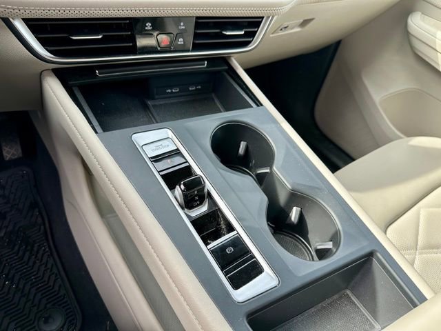 Used 2024 Volkswagen Atlas SE image 27