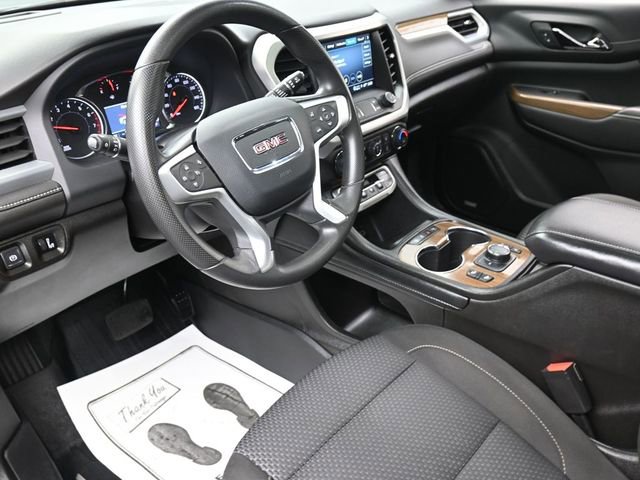 Used 2023 GMC Acadia SLE w/ Driver Convenience Package image 14