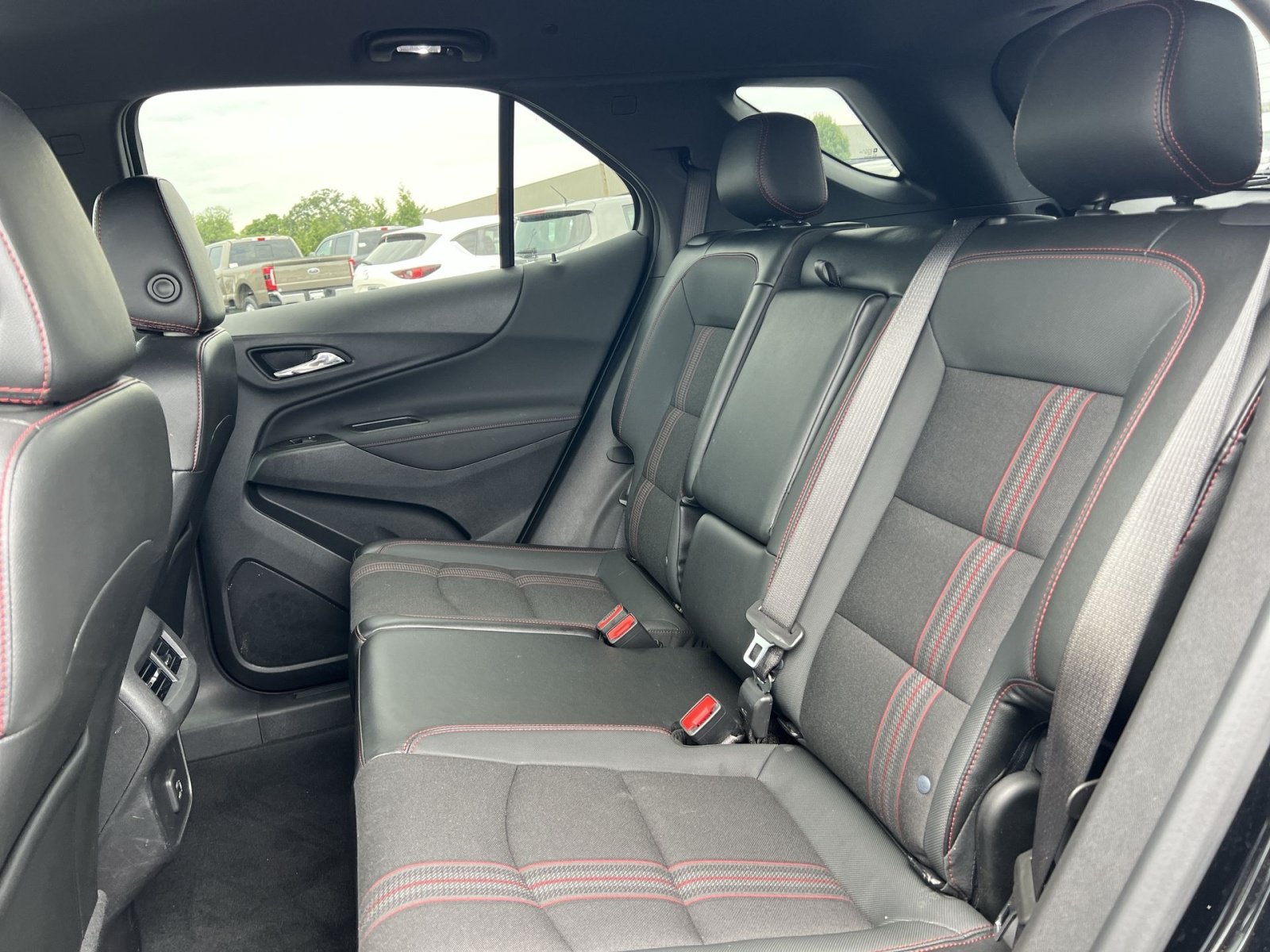Used 2023 Chevrolet Equinox RS AWD/4WD image 23