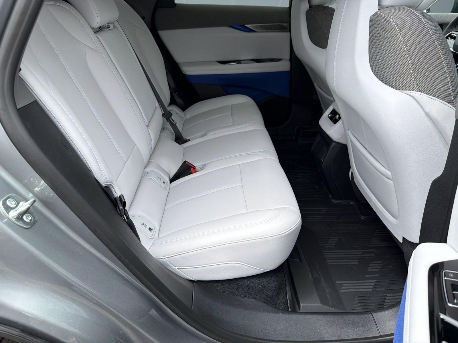 New 2027 Cadillac Optiq Sport w/ LPO, Floor Liner Package AWD/4WD image 29