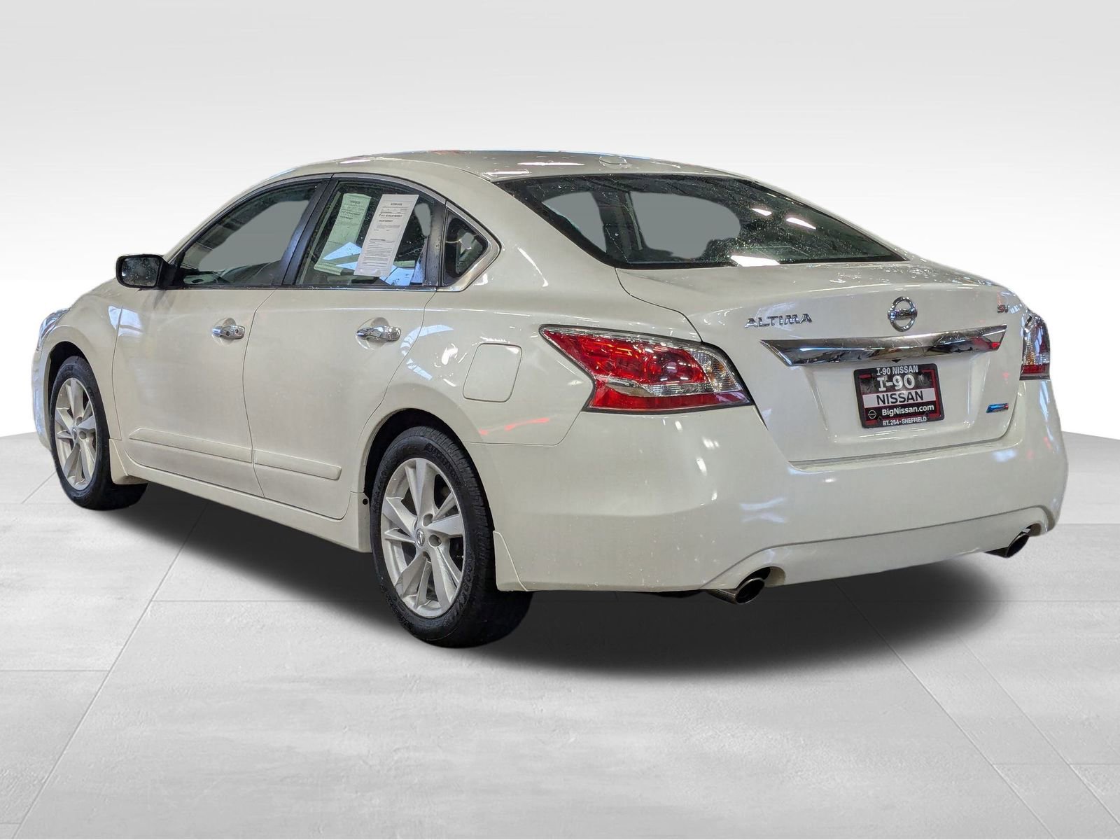 Used 2014 Nissan Altima 2.5 SV image 9
