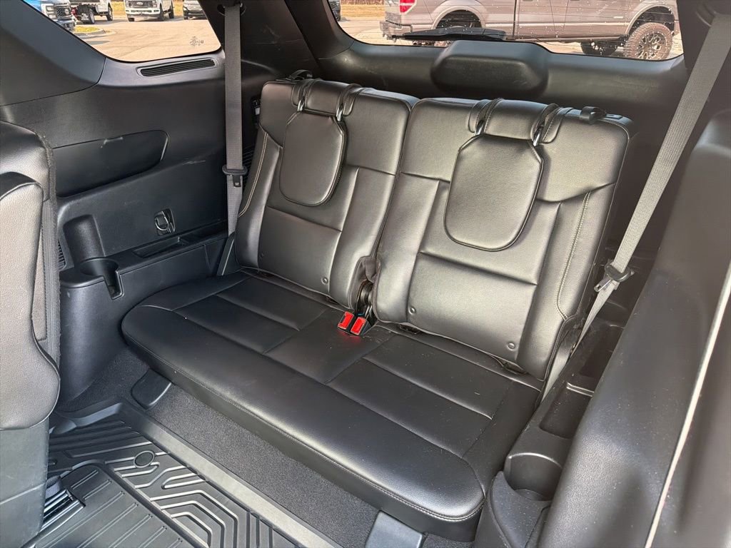 Used 2020 Ford Explorer ST w/ Premium Technology Package image 16