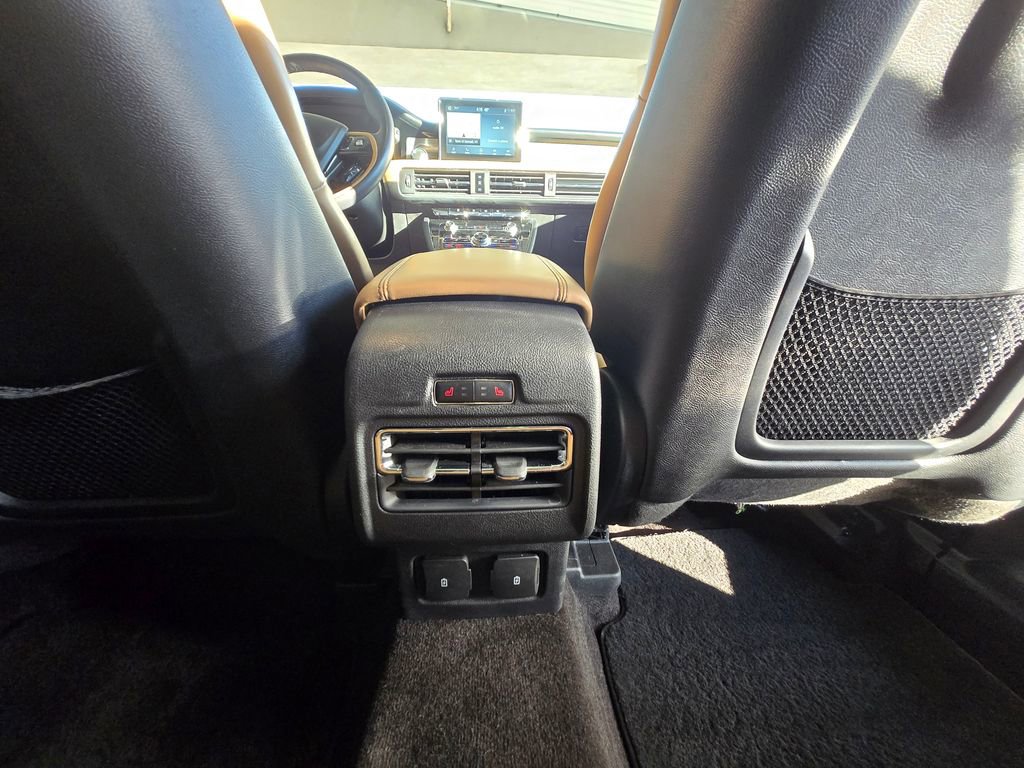 Used 2022 Lincoln Corsair Reserve w/ Equipment Group 201A image 24