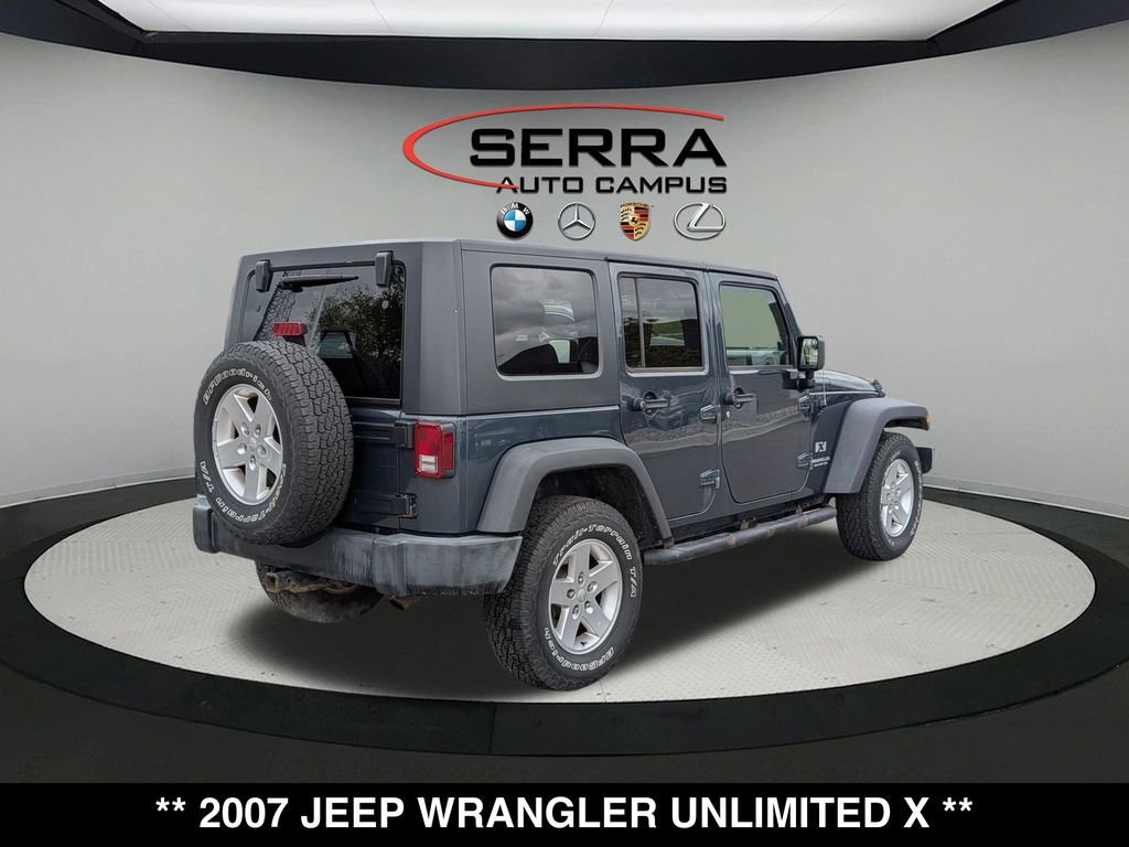 Used 2007 Jeep Wrangler Unlimited X w/ Dual Top Group AWD/4WD image 9