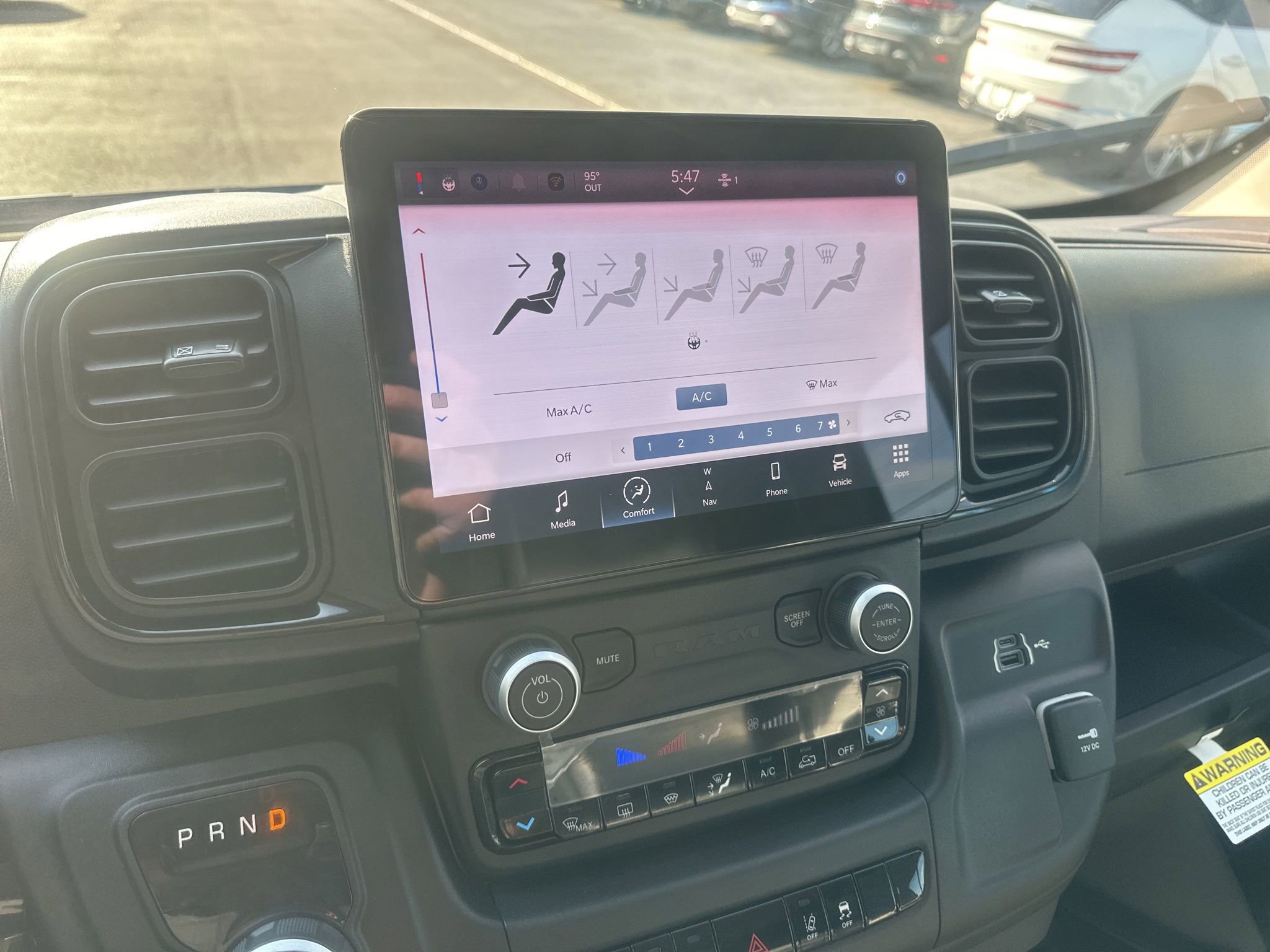 Used 2024 RAM ProMaster 3500 w/ Delivery Van Package image 27