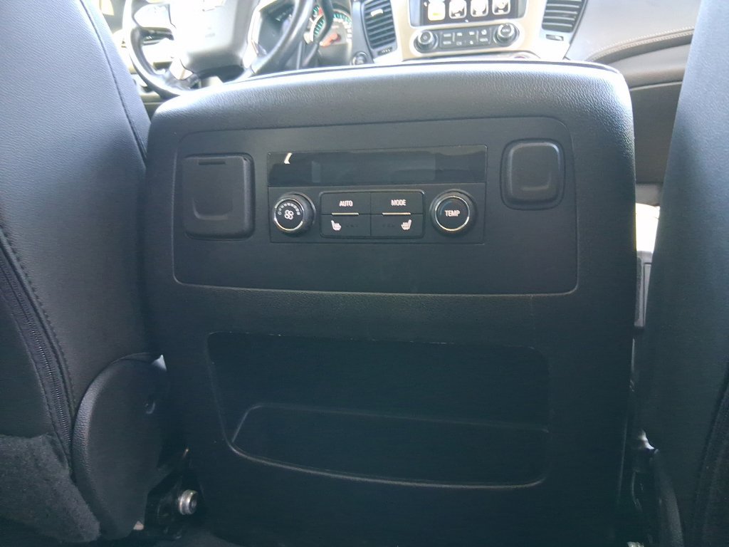 Used 2019 Chevrolet Tahoe LT w/ LT Signature Package AWD/4WD image 17