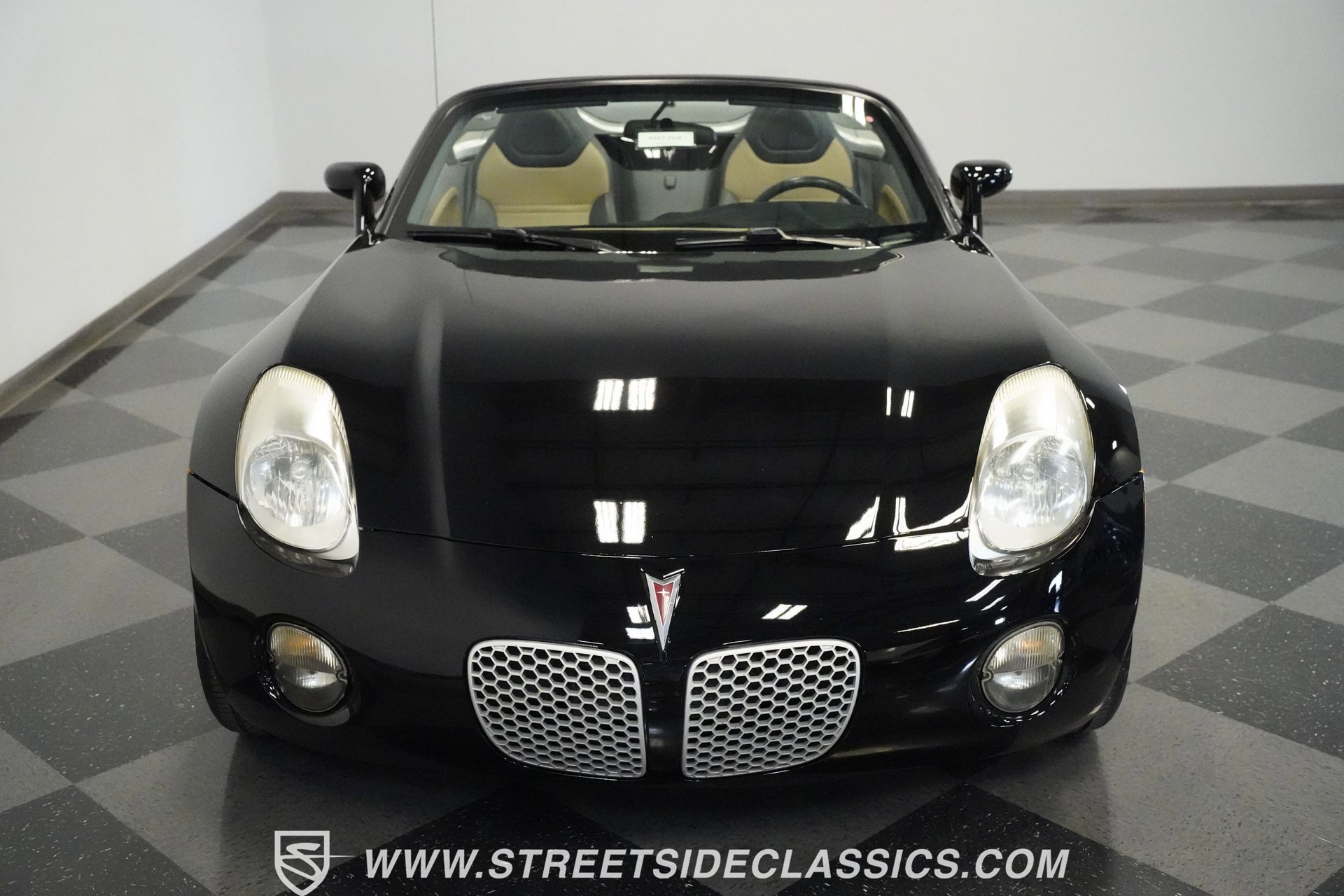 Used 2006 Pontiac Solstice Convertible w/ Premium Package image 16
