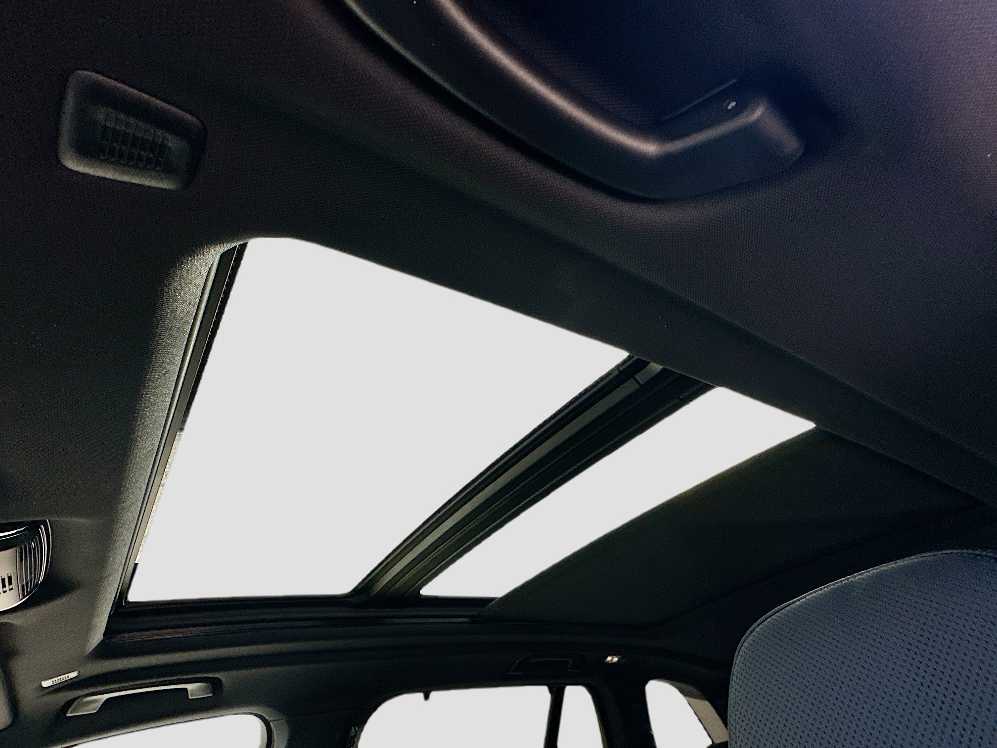 Used 2026 BMW X5 M60i image 15