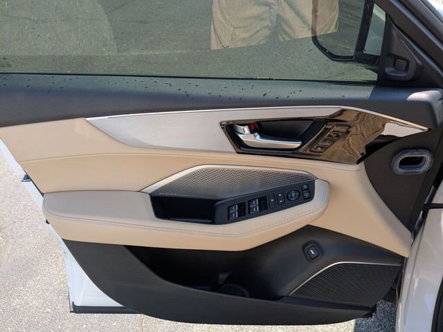 Certified 2023 Acura MDX FWD w/ Technology Package image 32