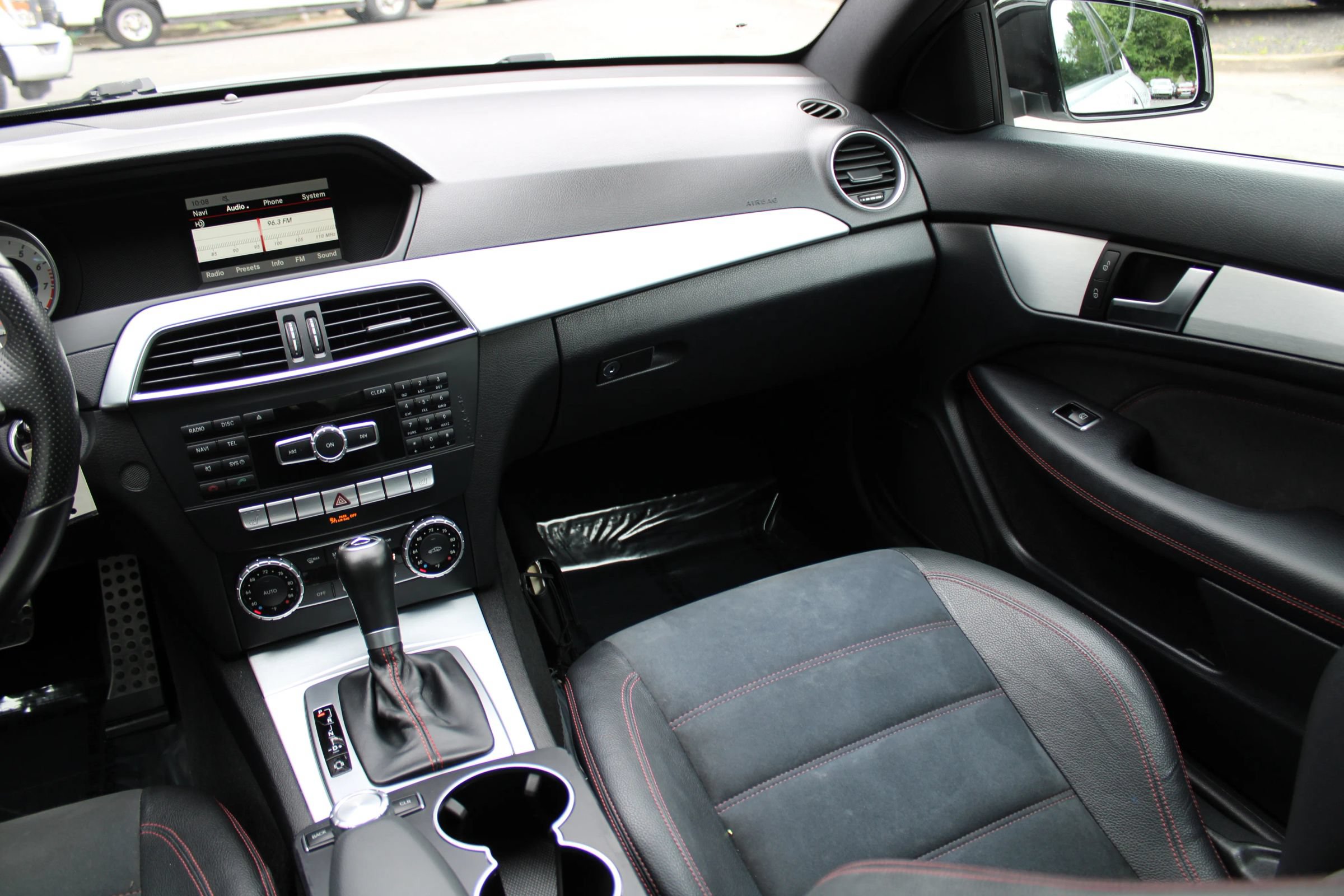 Used 2015 Mercedes-Benz C 250 Coupe w/ Sport Package image 17