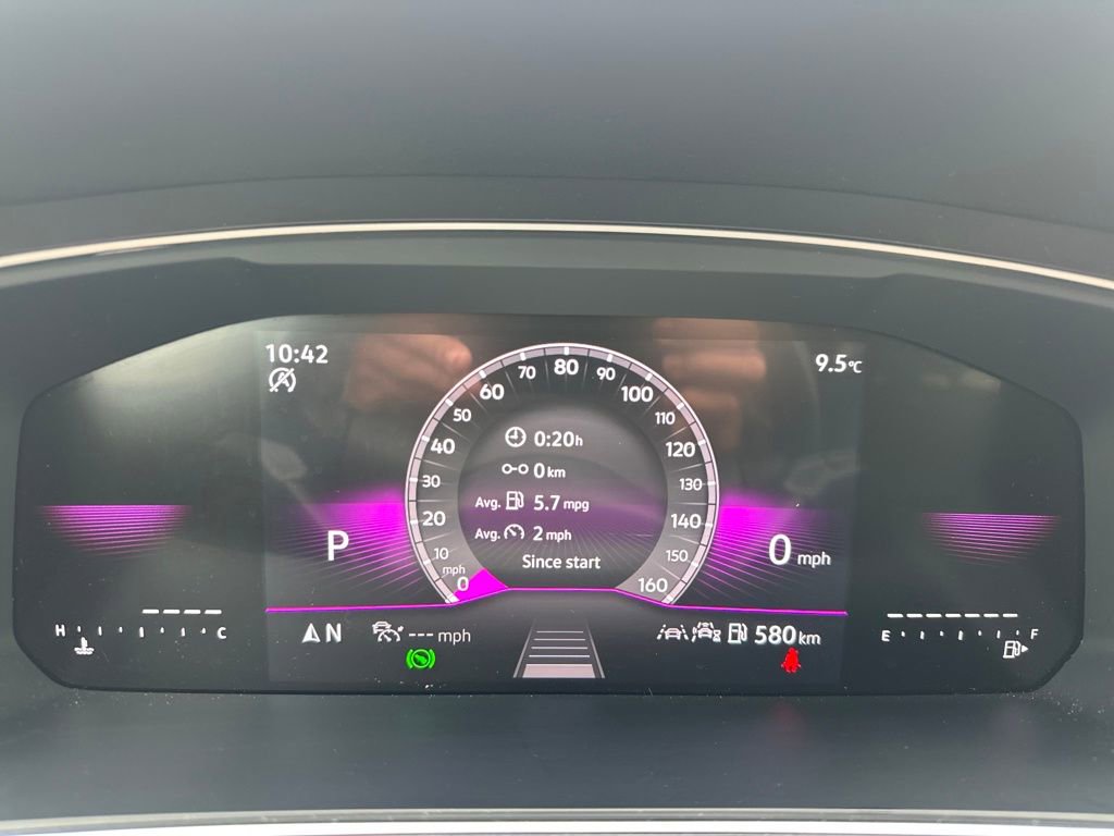 Used 2024 Volkswagen Tiguan Wolfsburg Edition image 14