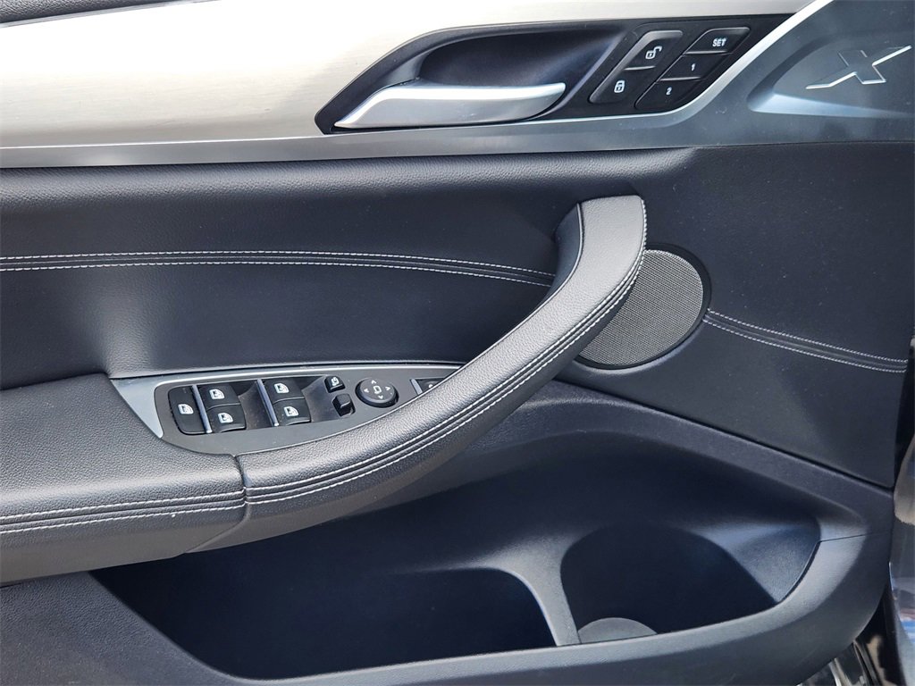 Used 2018 BMW X3 M40i image 18