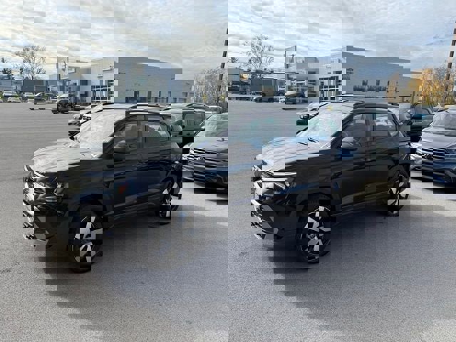 Used 2025 Volkswagen Taos S image 3