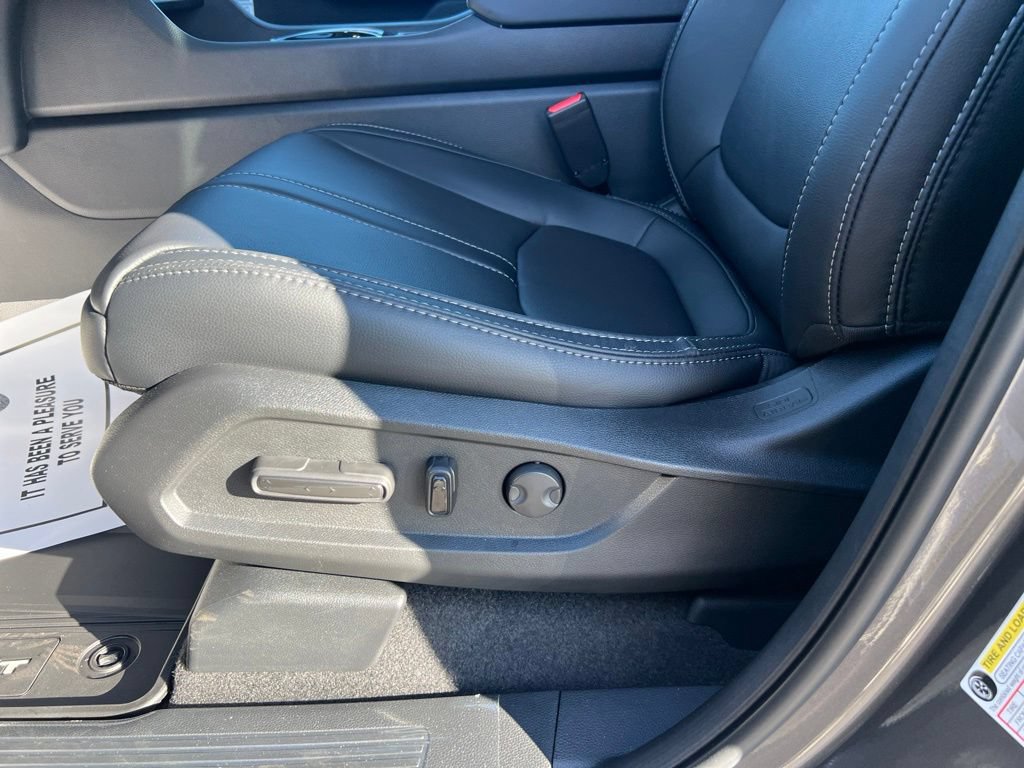 New 2026 Honda Pilot Touring image 10