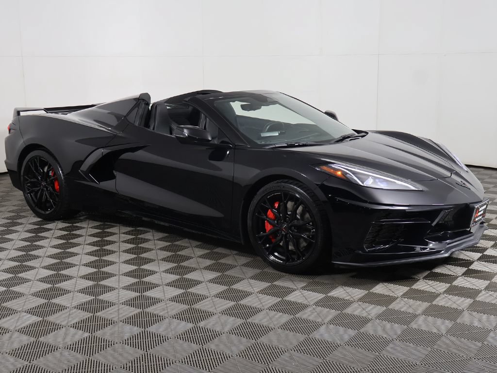 Used 2024 Chevrolet Corvette Stingray Convertible w/ Z51 Performance Package RWD image 18