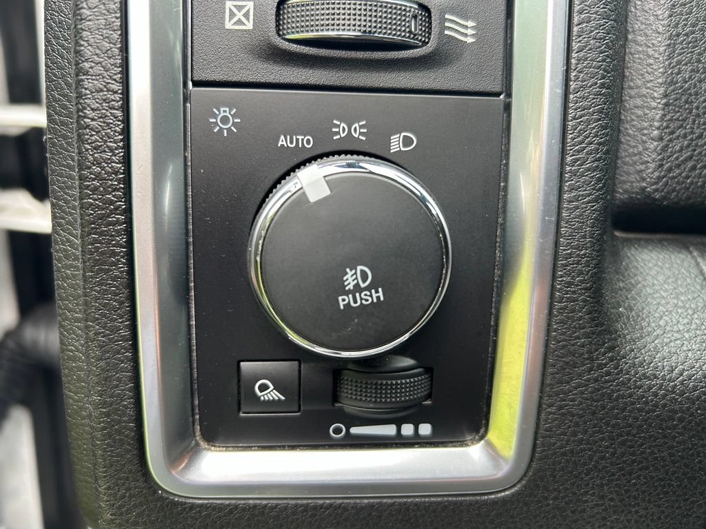 Used 2021 RAM 1500 Warlock AWD/4WD image 15
