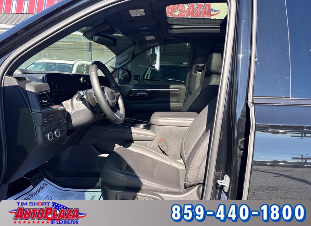 Used 2025 Chevrolet Tahoe Z71 w/ Comfort Package AWD/4WD image 9